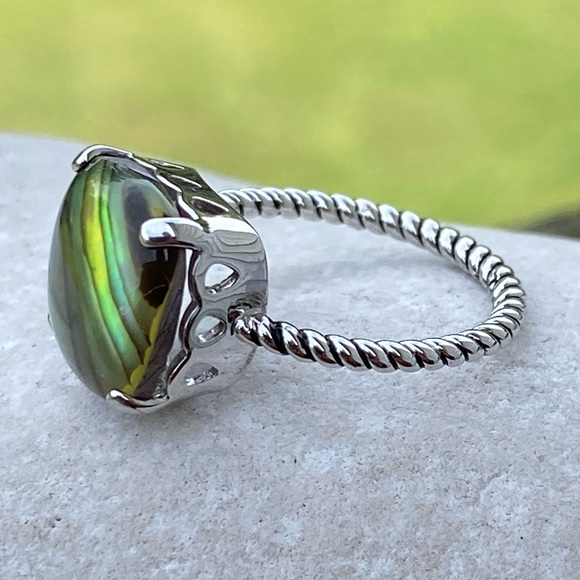 Green Abalone ring size 7 silver plated twist design band - Picture 7 of 11